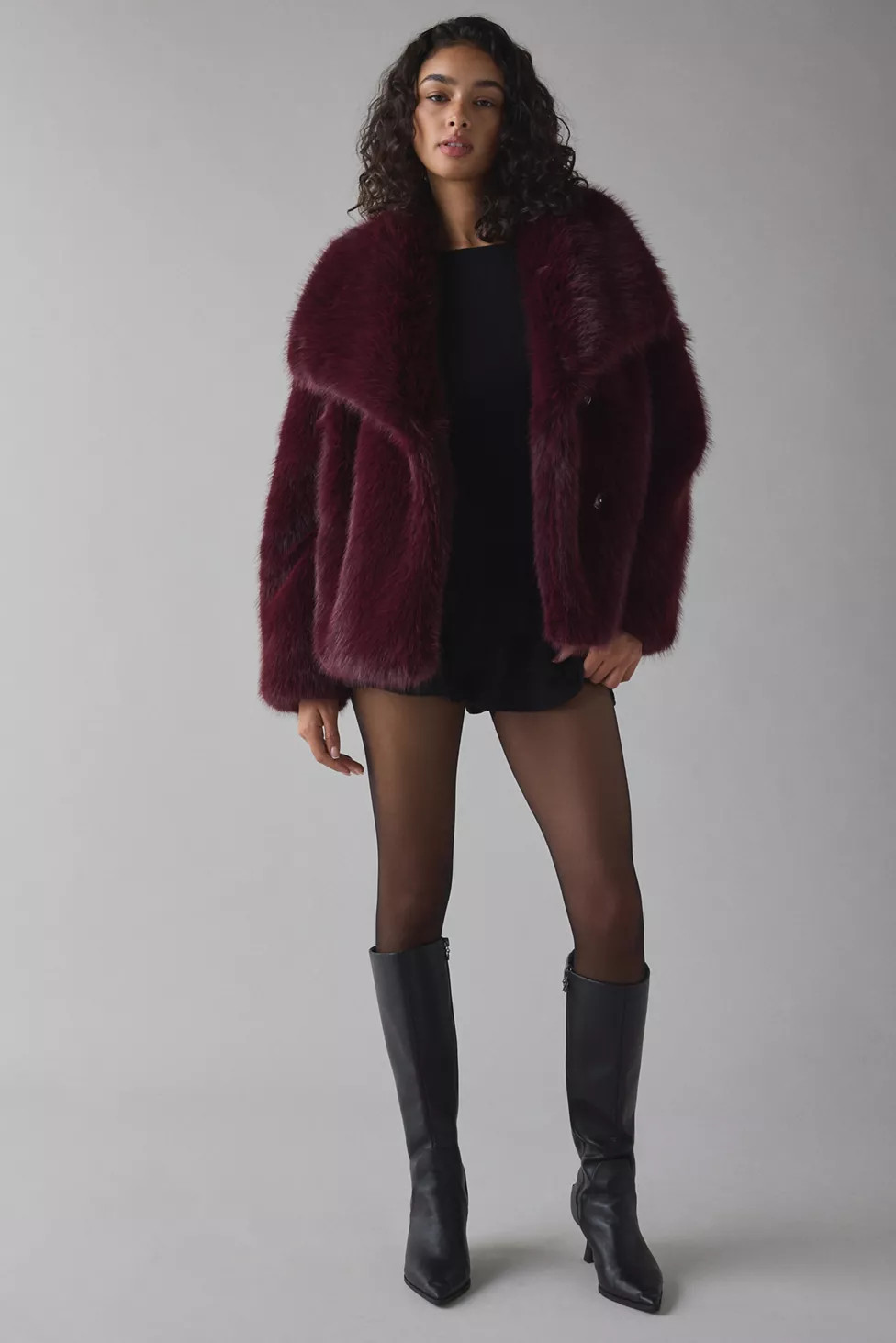 Azalea Wang Regina Faux Fur Jacket | Urban Outfitters (US and RoW)