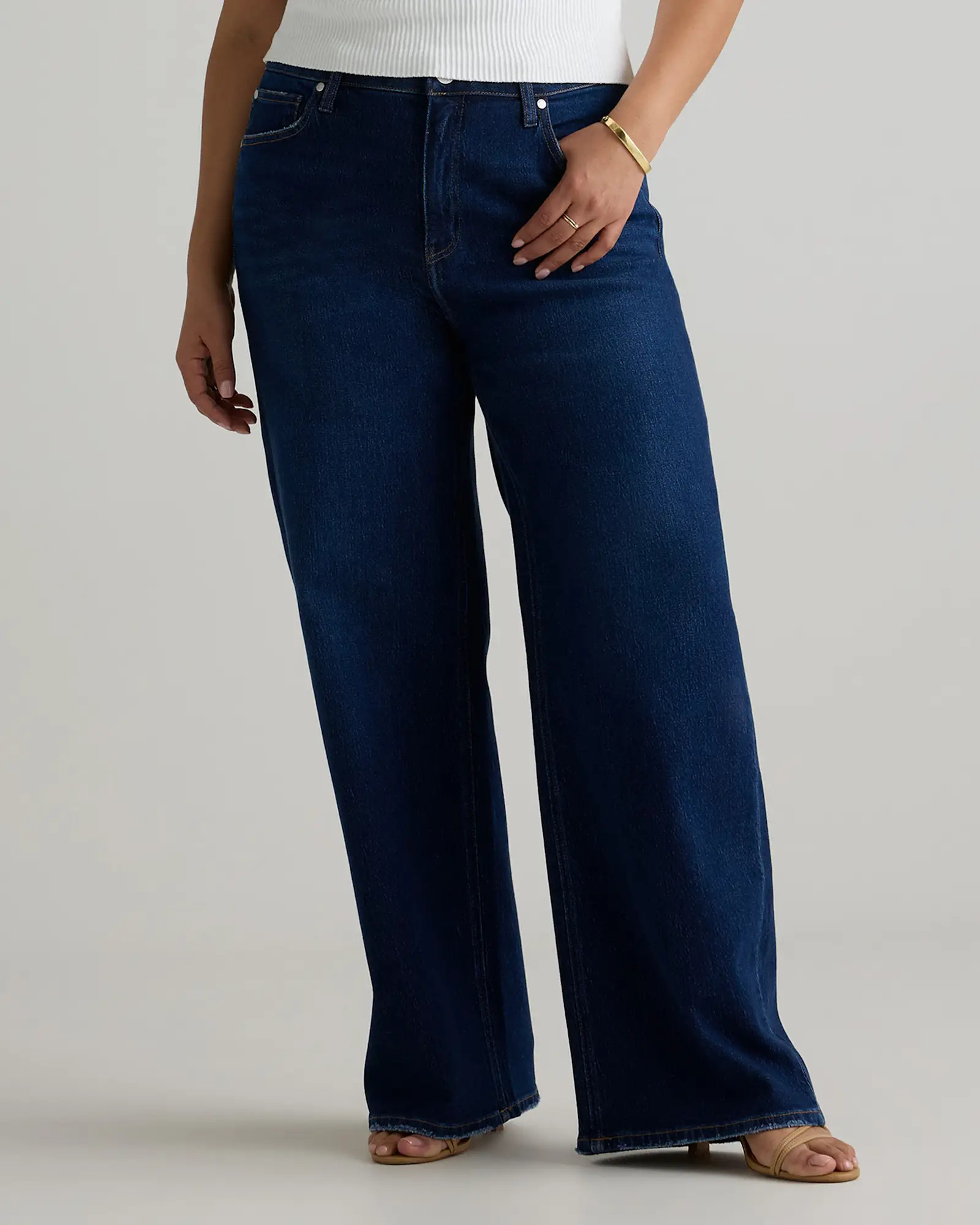 Bella Stretch Relaxed Straight Jeans | Quince