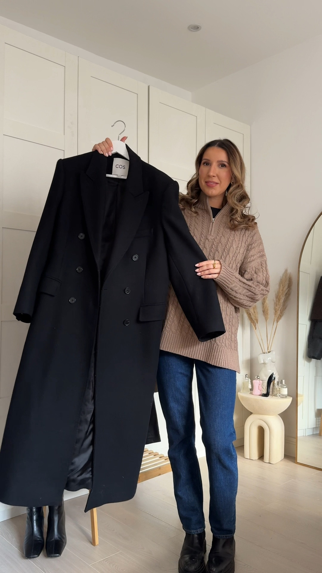 10 winter wardrobe staples I would buy if starting my wardrobe from scratch 🫶🏻

Winter capsule wardrobe 
Winter wardrobe essentials 
Capsule wardrobe 
Winter outfits 

#LTKstyletip #LTKuk #LTKeurope