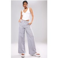 Pantalon ajusté effet lin gris foncé à fines rayures, Gris Foncé | PrettyLittleThing (FR)