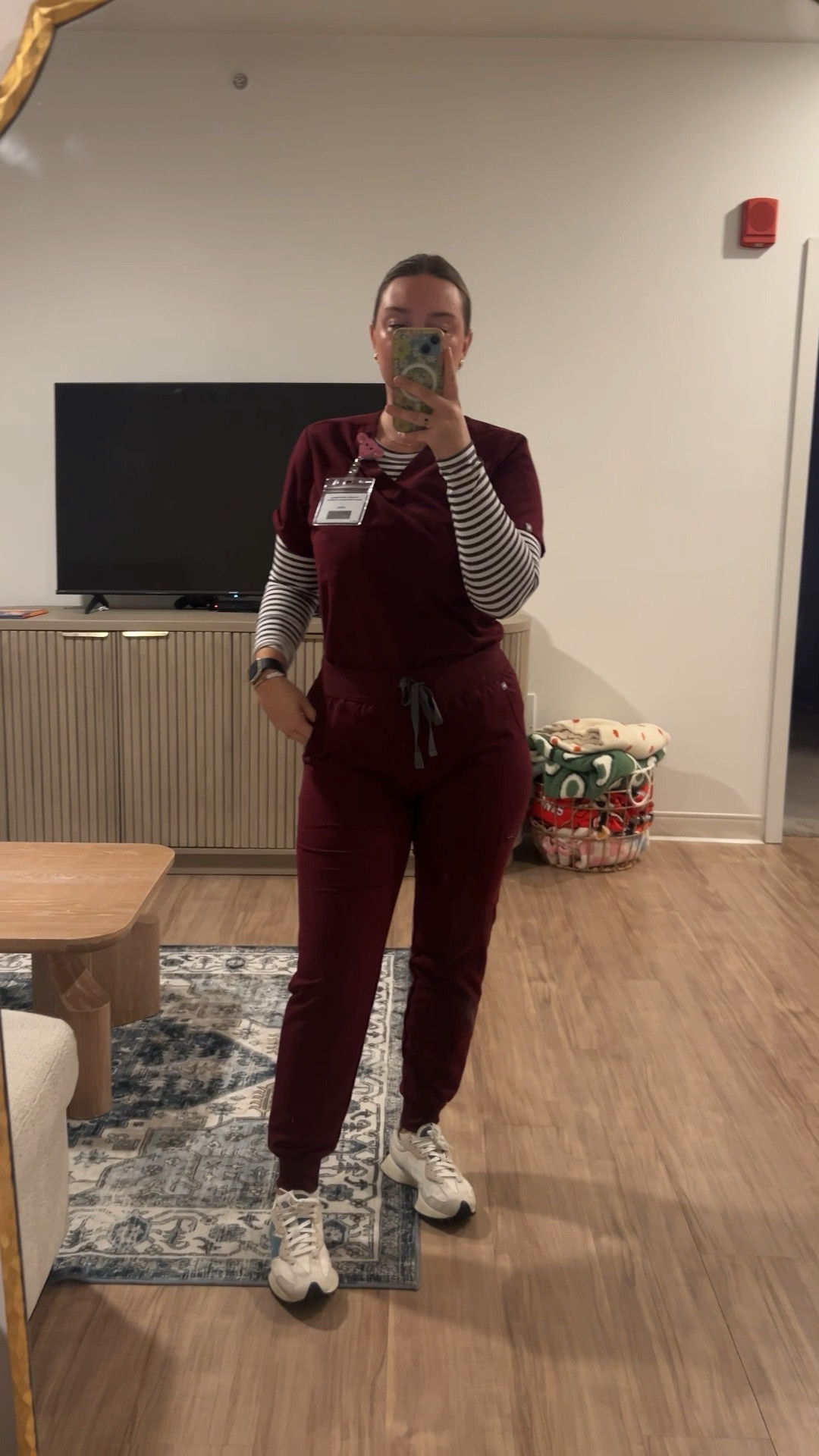 Figs scrub outfit of the day 

#LTKStyleTip #LTKMidsize #LTKActive