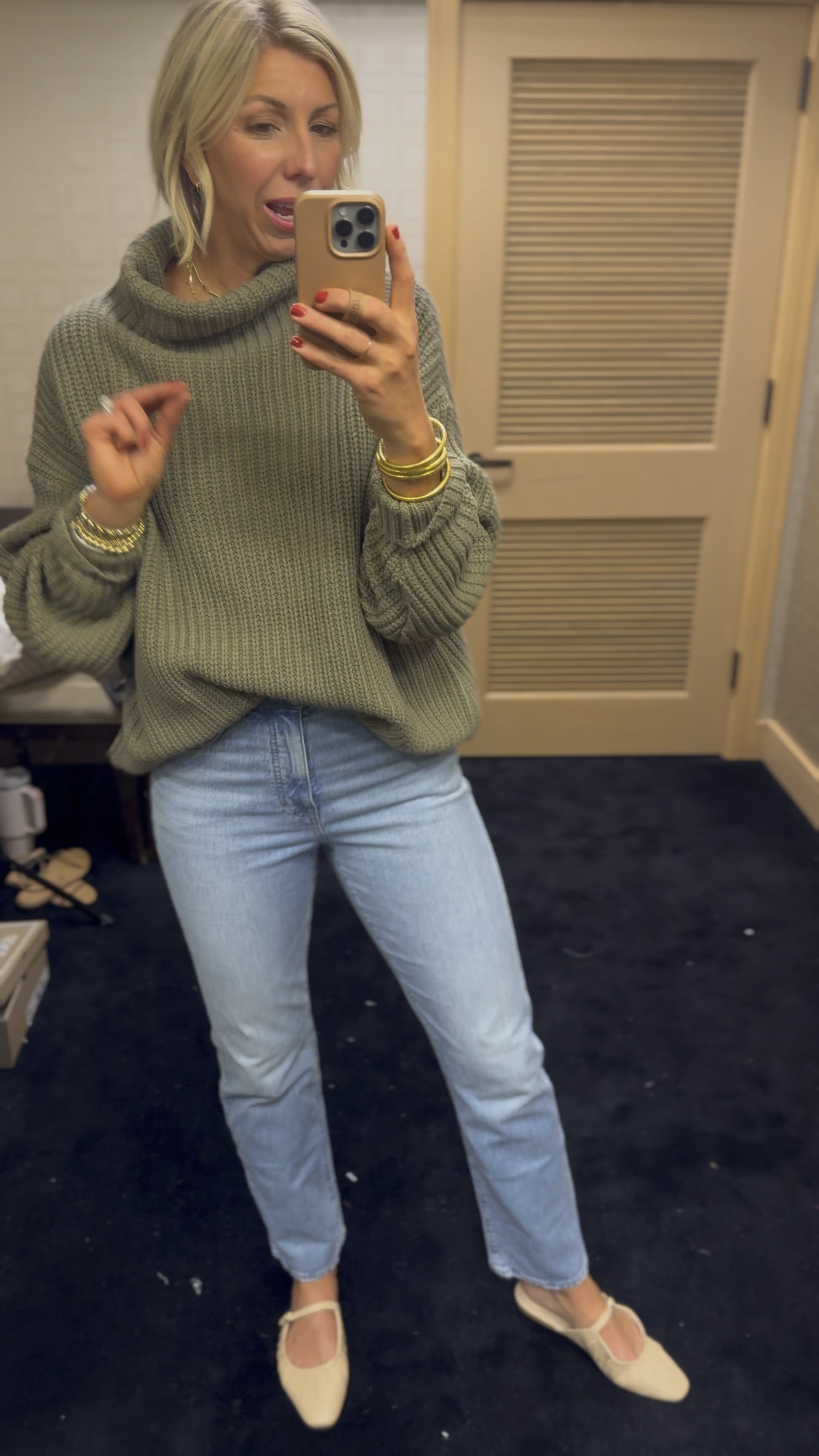 Fall staples part of the Nordstrom Anniversary Sale! Today’s the last day to shop👏🏻 this oversized cotton sweater from Free People is a go to layer in the fall paired with straight leg jeans + cute flats 

#LTKxNSale #LTKOver40 #LTKSaleAlert