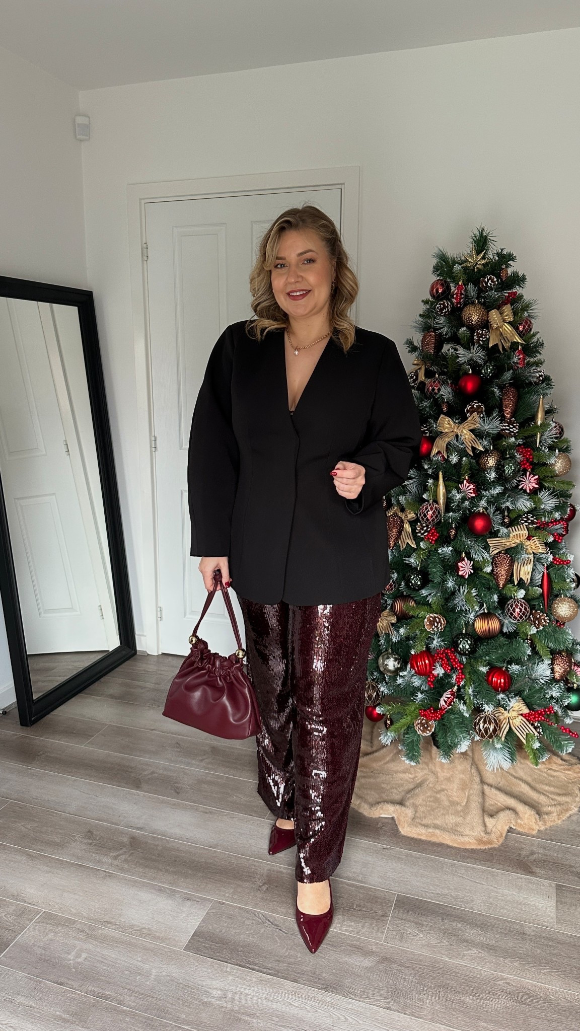 Festive outfit Day 7
Trousers 16R
Blazer 18

#LTKcurves #LTKfestive #LTKpartywear