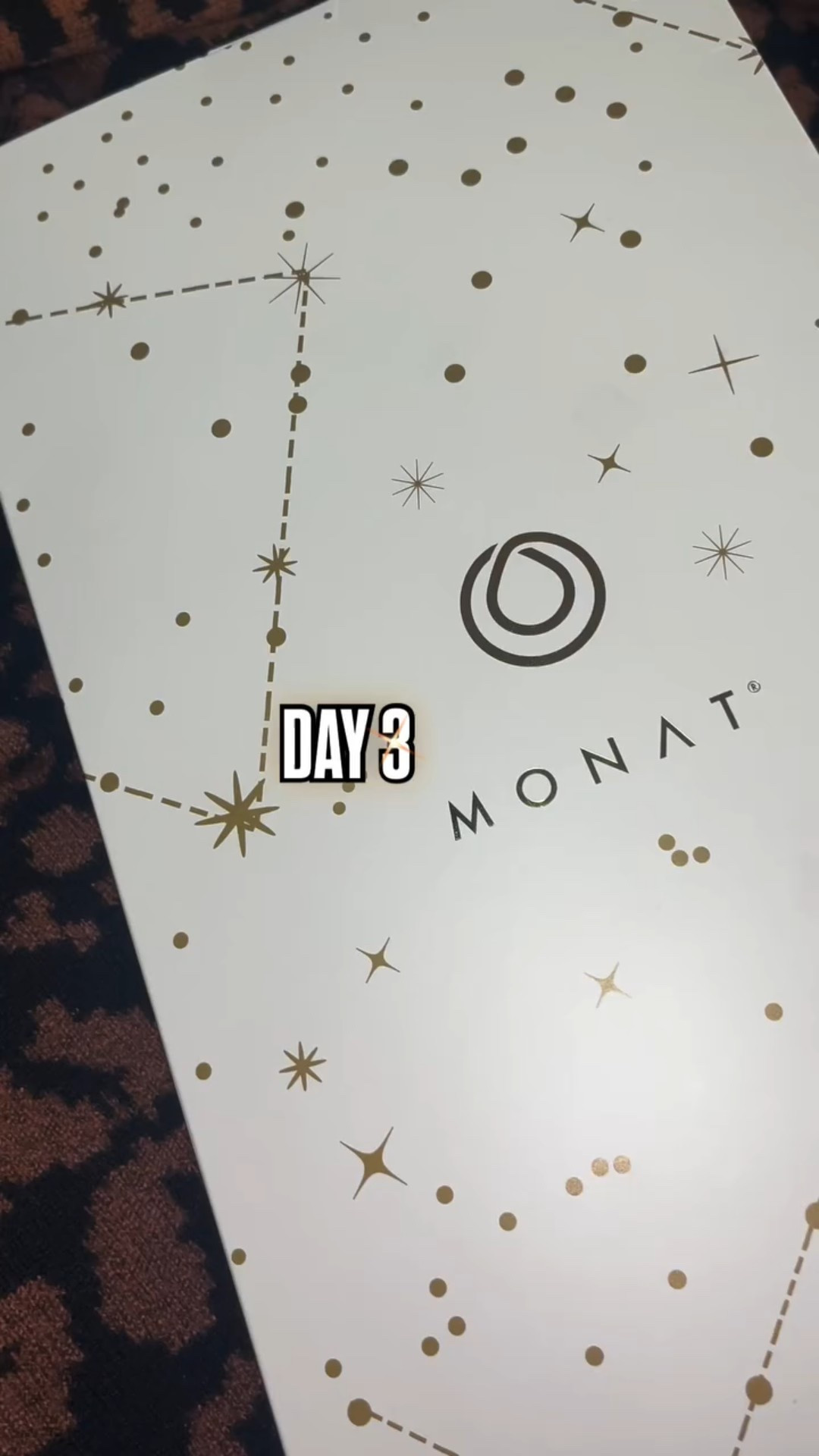 Day 3 of the Galaxy of Gifts Advent Calendar 🤩
Vanishing the day away ✨ This cleansing balm melts makeup, SPF, and stress in seconds… leaving my skin soft, clean, and actually nourished. My favorite way to end the day. 💫

DM me to start your hair journey today! 🤩

#Monat #MonatMakeup #VanishingBalm #CleanBeautyRoutine #SkinFirst #MakeupMelt #MakeupRemoval #DoubleCleanse #GlowingSkin #HealthySkinJourney

#LTKHoliday #LTKSeasonal #LTKCyberWeek