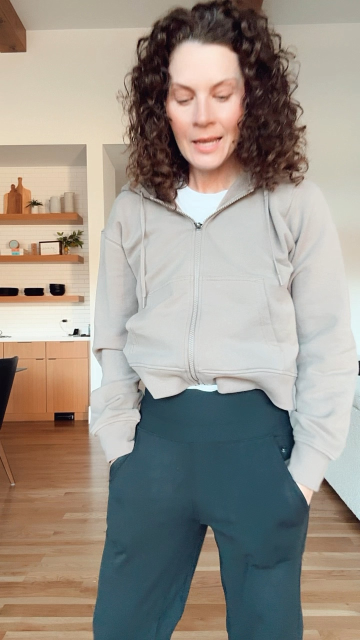 Cozy and cute outfit from Athleta 

#LTKFitness #LTKActive #LTKSaleAlert