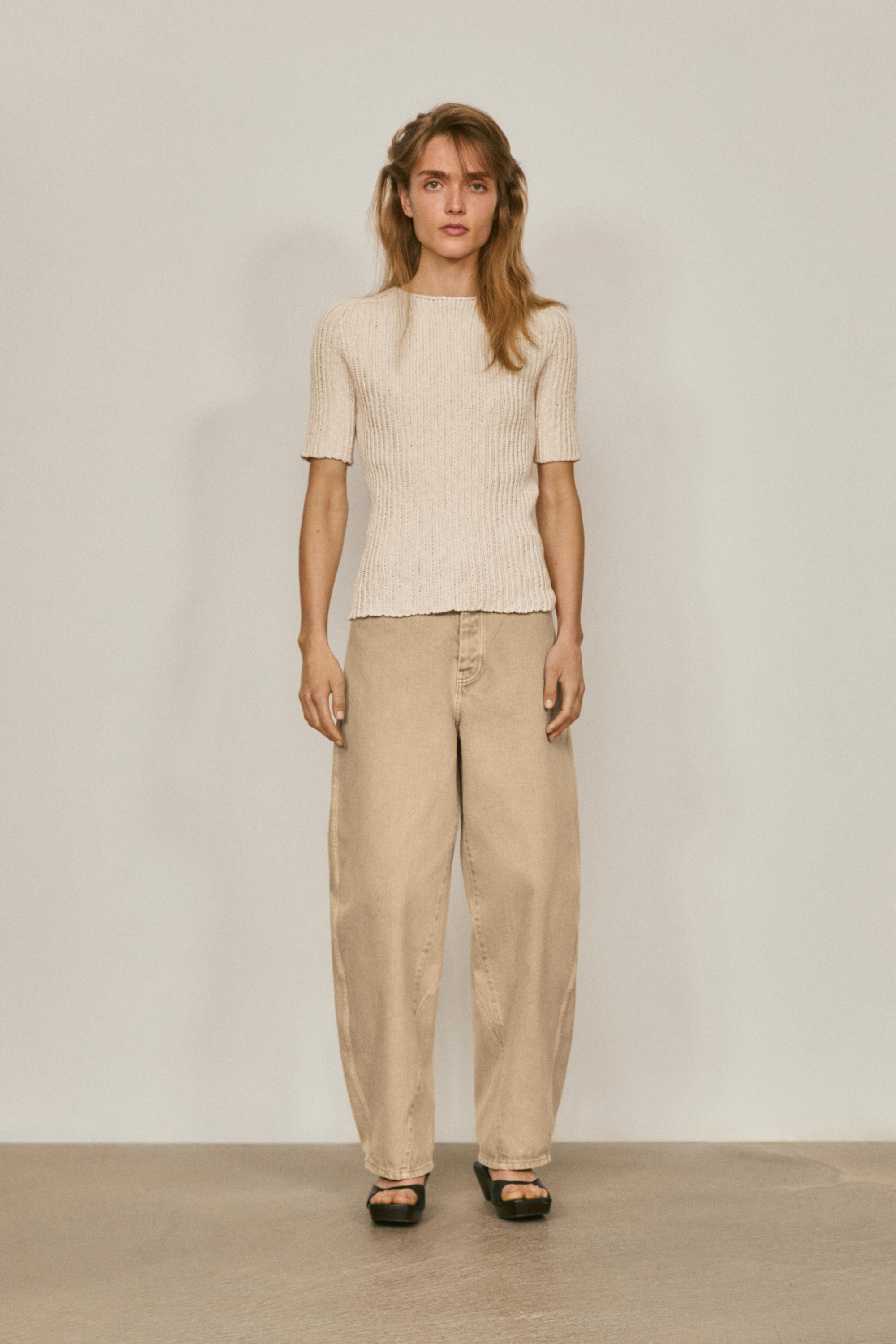 Barrel Fit jeans: this fit has a wider shape at the thighs and a narrower leg towards the ankle, ... | Massimo Dutti US