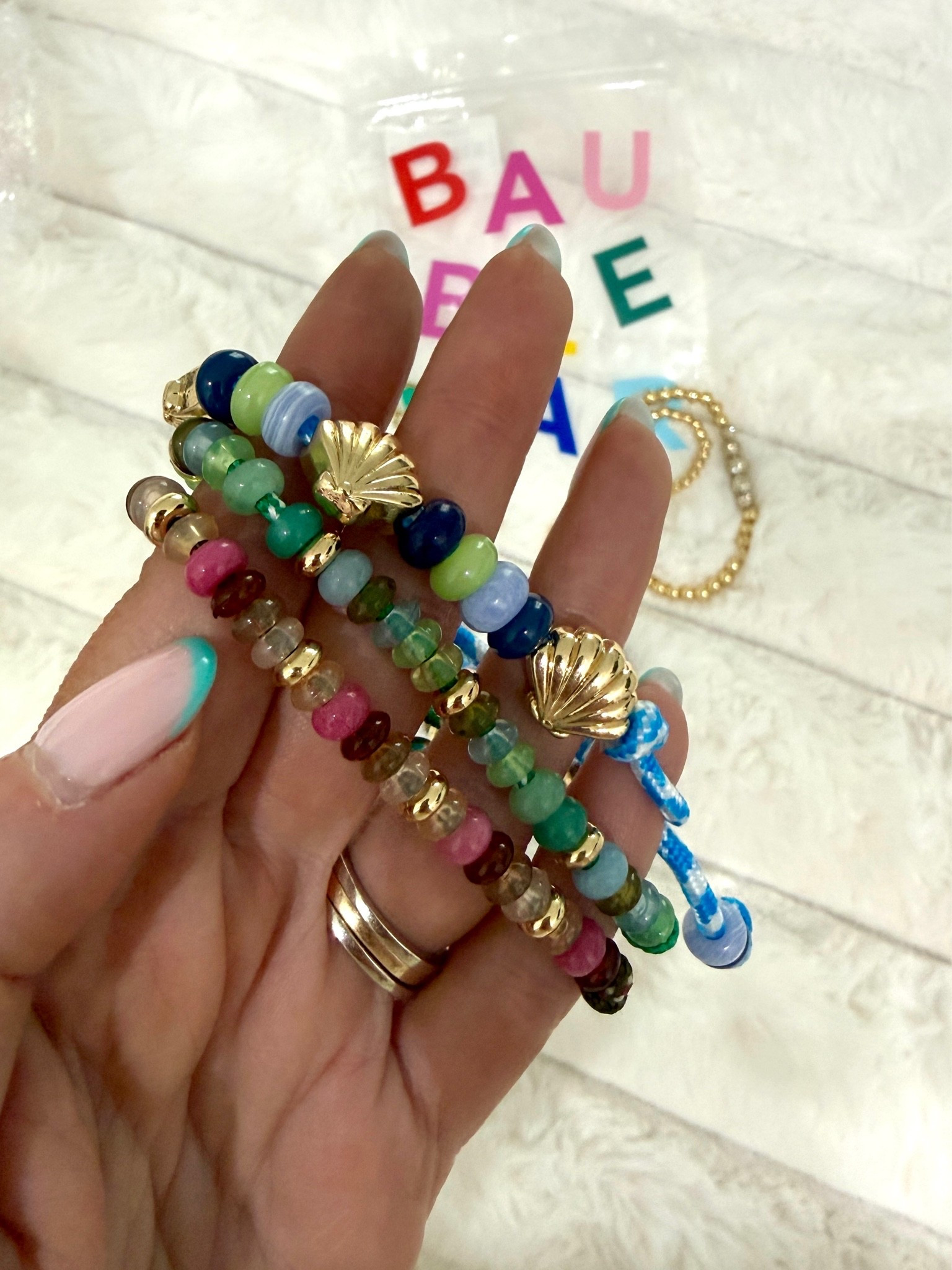 BaubleBar beaded bracelet stack

#LTKootd #LTKSeasonal #LTKmomlife