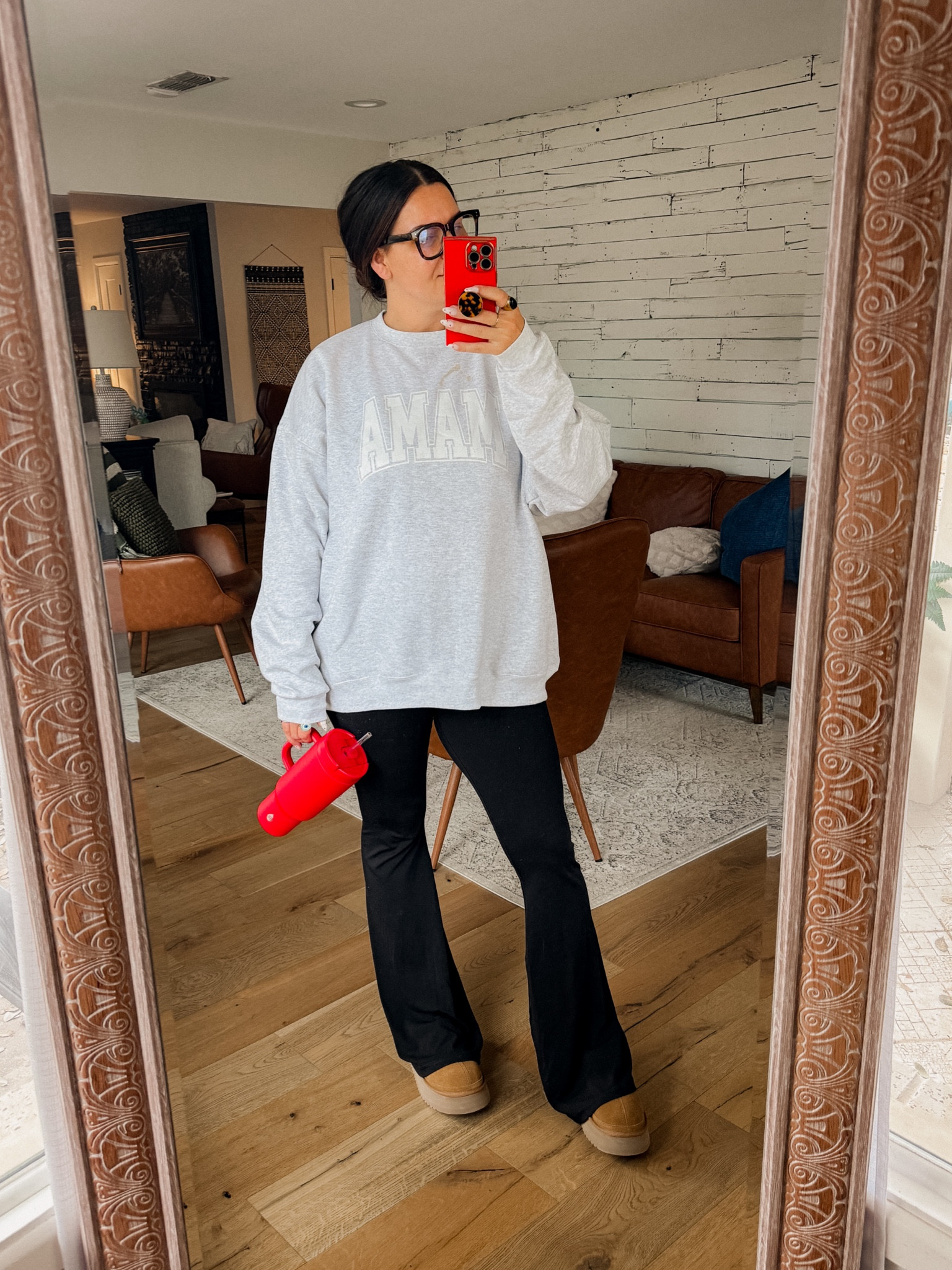 Casual day outfit
Oversized Mama Sweatshirt: XXL
Flare Leggings: Large/Long
Platform Uggs: 9 (sized up to the nearest whole size)


#LTKfindsunder50 #LTKmidsize #LTKstyletip