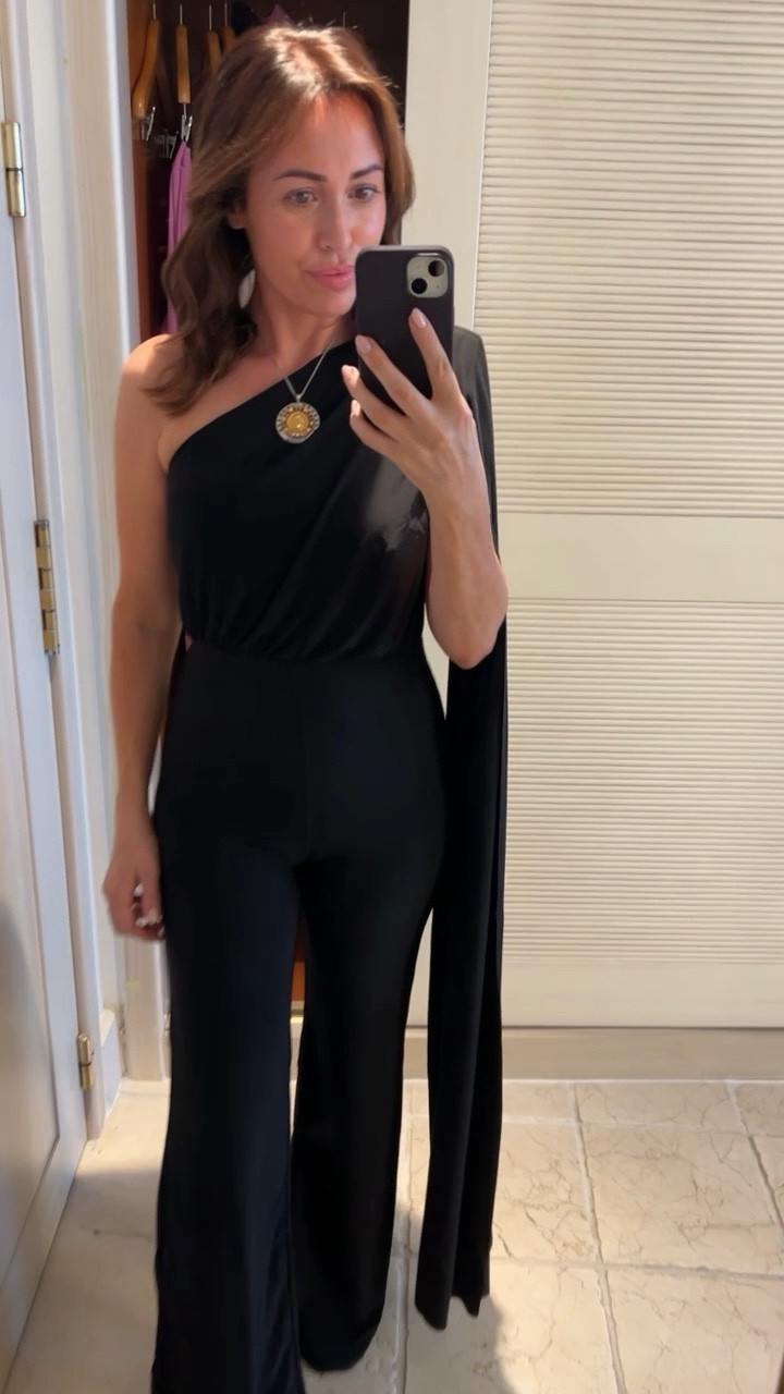 Love these jumpsuits. I’ve worn them in multiple colours. The material is such good quality for the price and they are so comfy due to how stretchy they are

I’m 5’4 and I’m wearing a size 8

#LTKunder100