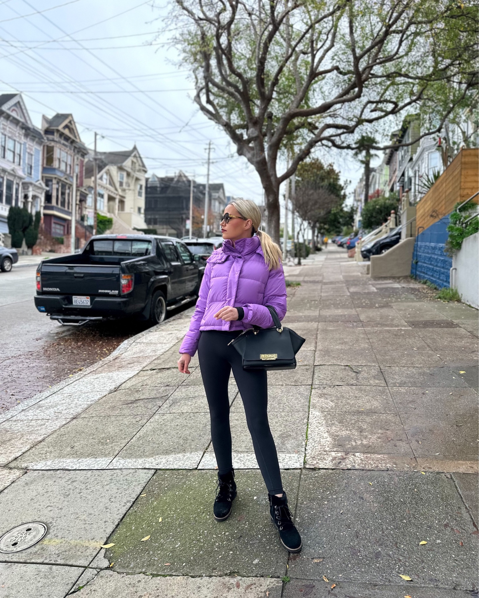 Size down in the jacket!

Jacket: Purple Blossom Light, 4
Top: Black, 6
Leggings: Black

Athleisure | Winter | Puffer Jacket | Parka

#LTKSeasonal #LTKfit