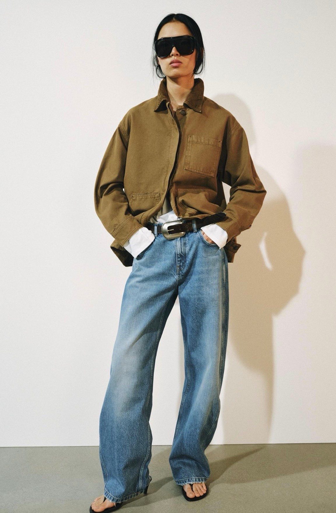 Jeans this good need to be shared. I tried these a little while shirt and they are perfect for autumn. If you’re ready to get out of cropped lengths and want something relaxed with a subtle curve these are for you. They go with all your autumn footwear and make your legsb look super long xx

#LTKjeans #LTKautumn #LTKstyletip