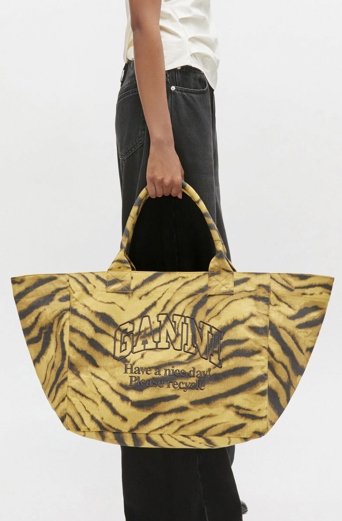 Zebra Print XXL Tote | Ganni