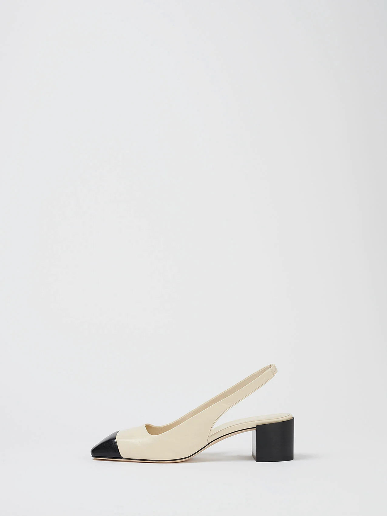 Alessia Creamy/Black Nappa | aeyde.com