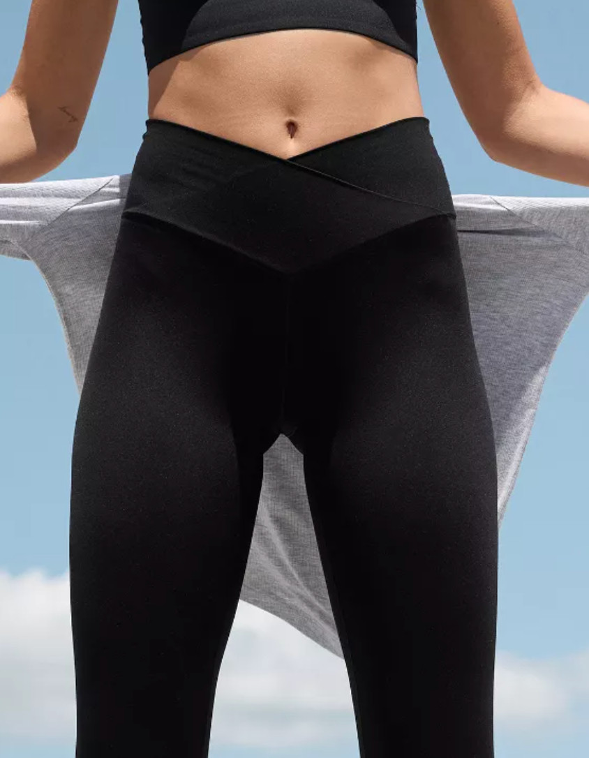 The leggings that broke the internet. Still a staple for a reason! The waist is so flattering.
#LTKunder50 #AerieReal #Leggings 

 