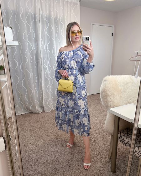 The most beautiful pop of colour for your spring wardrobe! 

Tags
Yellow purse, purple dress, floral dress, spring outfit, midi dress, wedding guest, vacation outfit, yellow sunglasses, spring dress, travel outfit

#LTKstyletip #LTKunder100 #LTKunder50