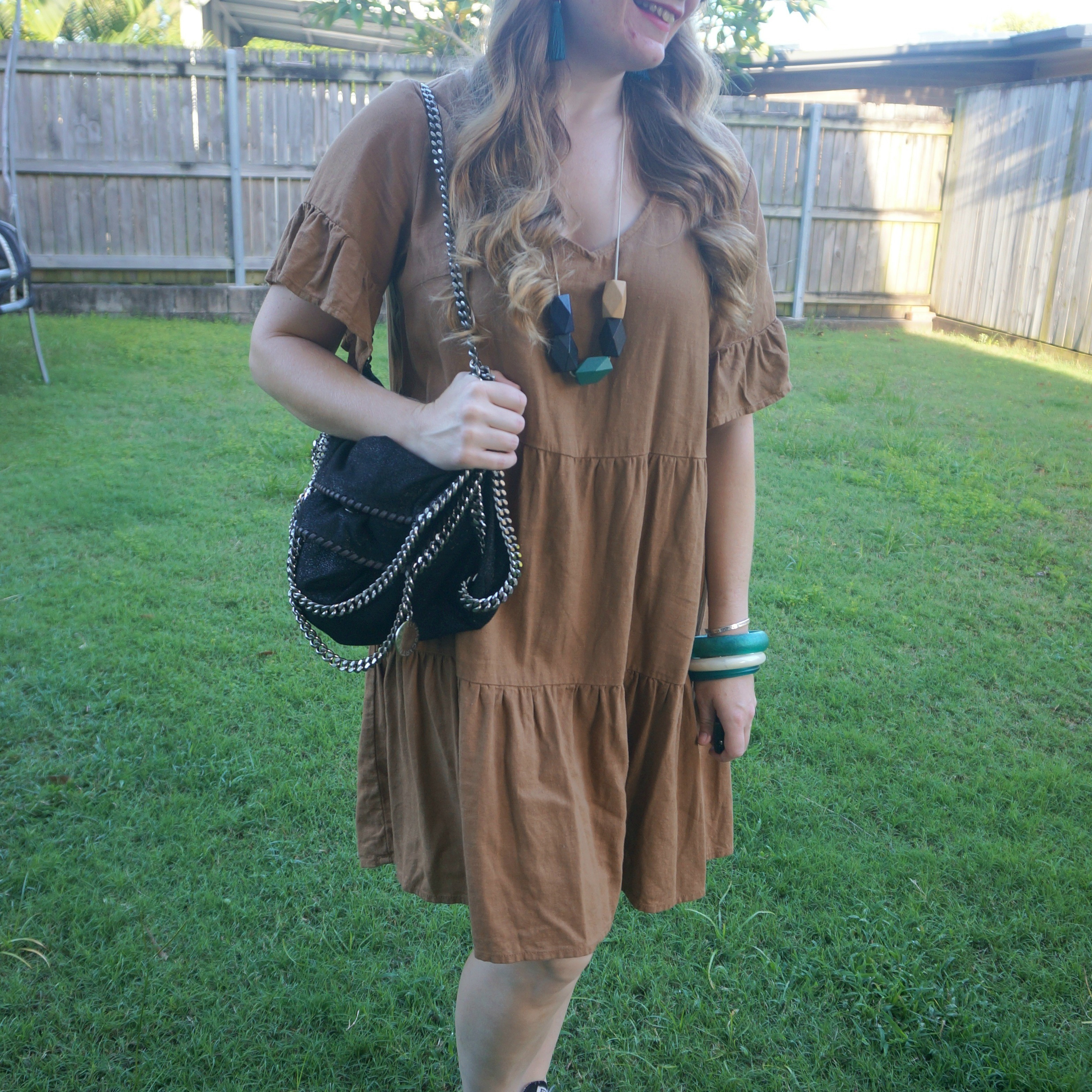 Anko linen tiered dress with my thrifted Stella McCartney falabella bag and some teal accessories 💚

#LTKbag #LTKsummer #LTKaustralia