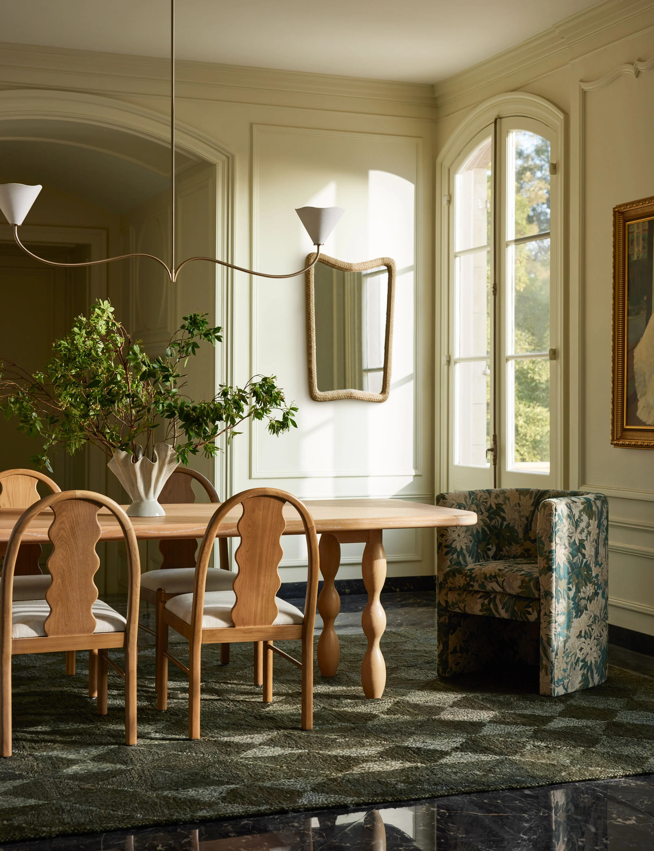 Loana Linear Chandelier | Lulu and Georgia 