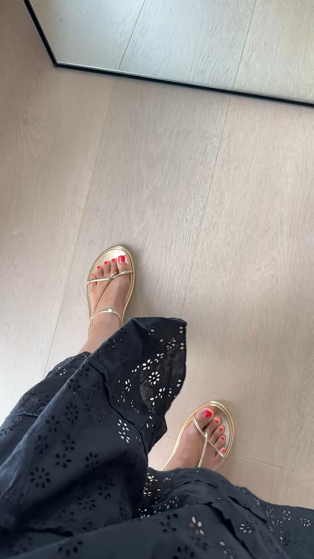 So impressed w these! They are so comfortable and so cute!! These would be great walking sandals ! They run TTS I wear my true size 7

#LTKootd