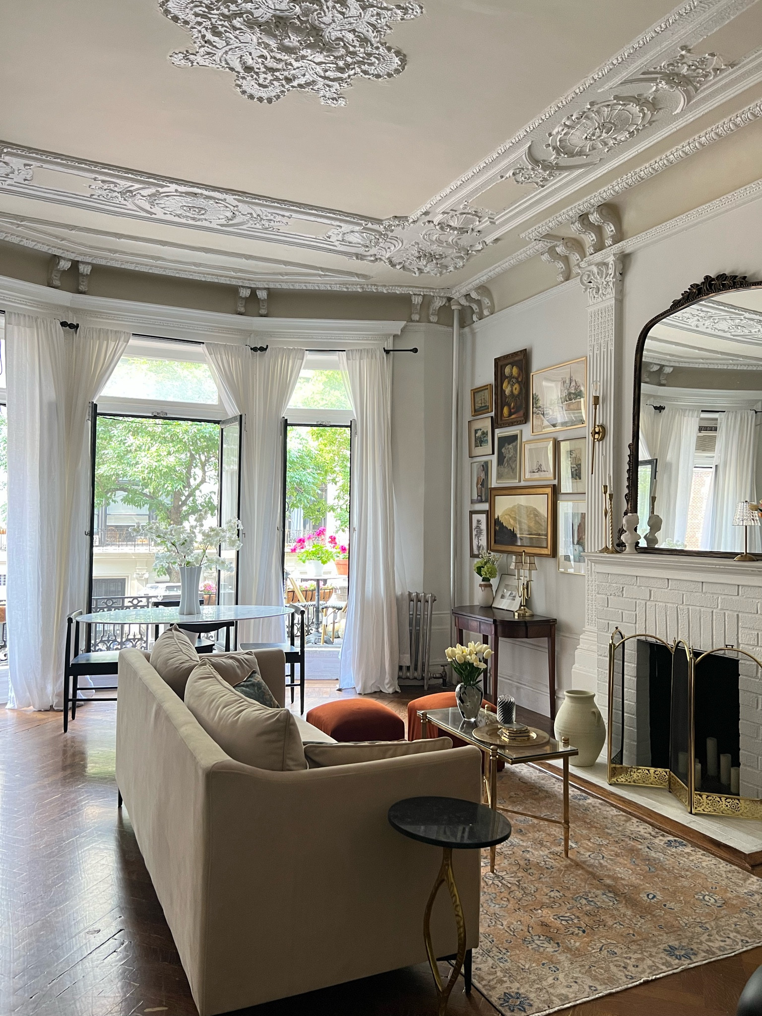 Living room decor 

#LTKhome #LTKstyletip #LTKFind