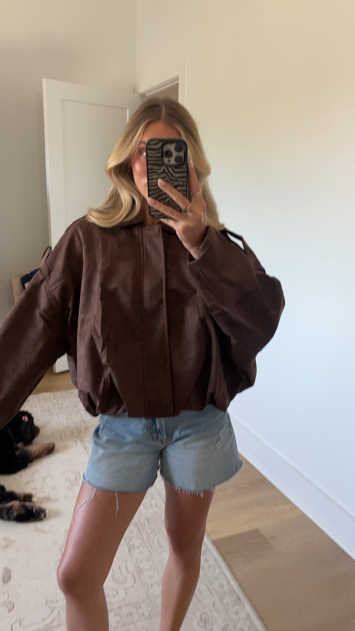 Amazon size small Womens Faux Suede Bomber Jacket Oversized Coat with Pockets
Cropped Jackets for Women, Batwing Sleeve Streetwear Daily Outfits, Fall Winter Suede Zip Up with Pockets

#LTKootd #LTKSaleAlert #LTKSeasonal