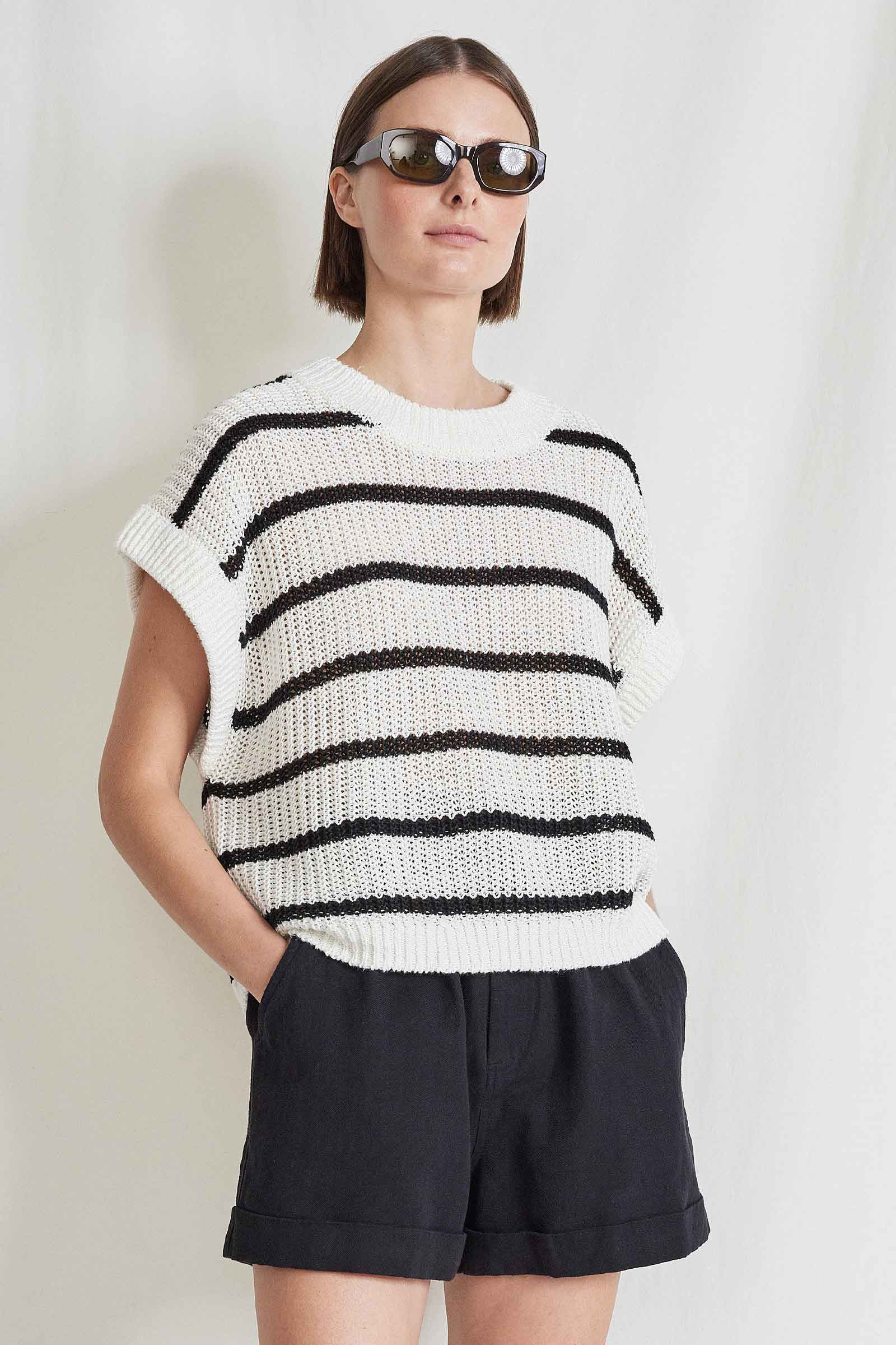 Oliva Linen Vest | Apiece Apart