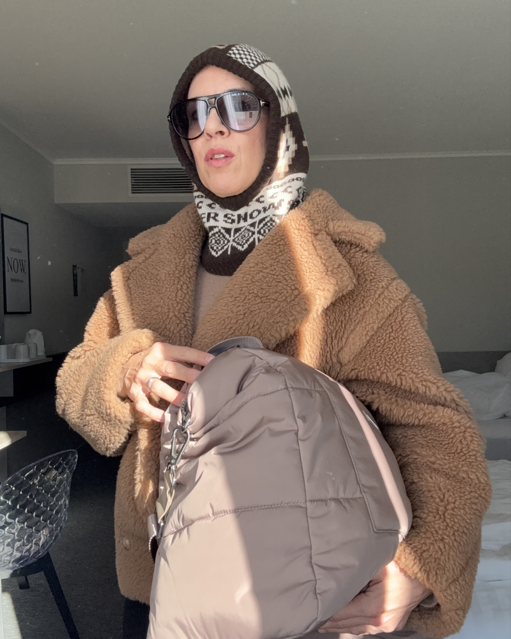 Teddy Jacke, Bogner Balaclava & Skihose

#LTKFashionMonth #LTKstyletip #LTKdeutschland