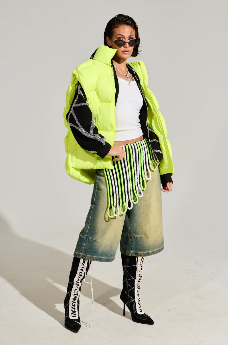 LIGHT UP THE NIGHT WEAVE PUFFER VEST | AKIRA