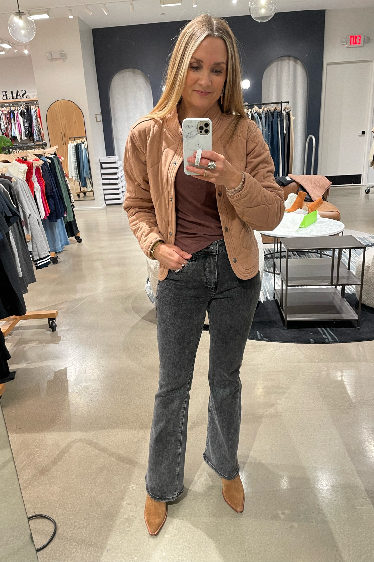 Evereve Fall new arrivals! This is the perfect fall outfit!!

Evereve, quilted jacket, flare jeans, brown booties, plum top 

#LTKSeasonal #LTKstyletip #LTKunder50