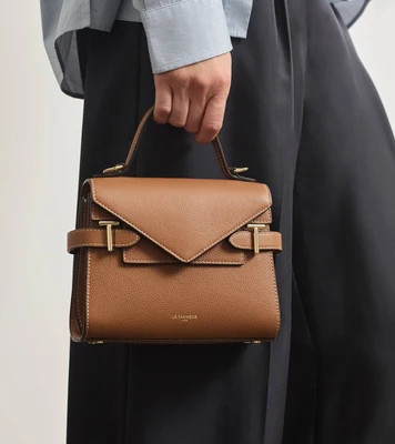 Emilie small handbag with double flap in grained leather | Le Tanneur