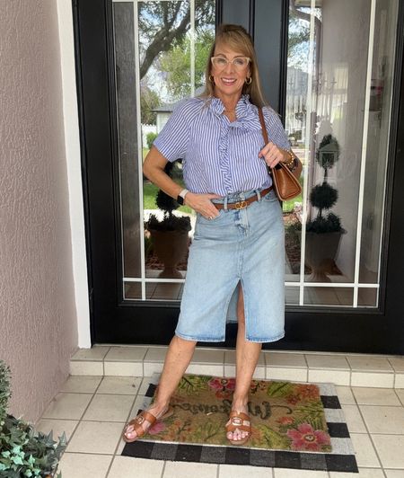 Casual spring outfit idea with these adorable denim skirt. It’s the perfect length. Wearing a size 2, runs TTS.


#LTKstyletip #LTKover40 #LTKfindsunder50