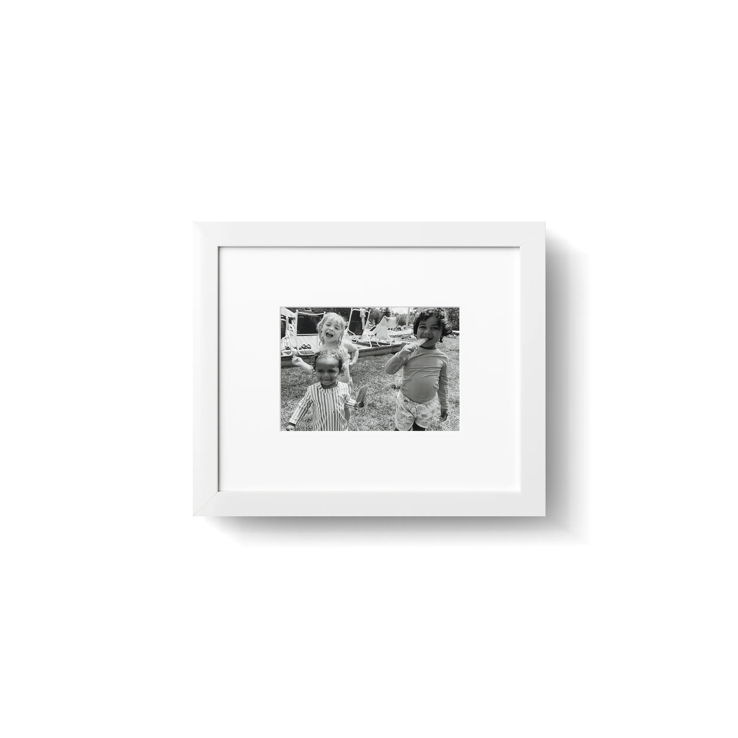 White Gloss | Framebridge