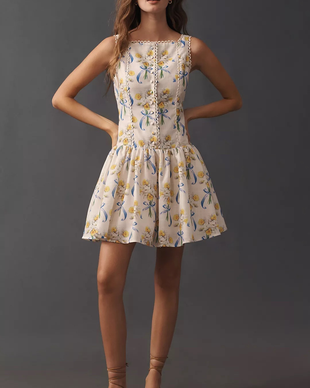 En Saison Short-Sleeve Drop-Waist Mini Dress




summer dress | graduation dress | vacation | resort wear | yellow floral dress 🌼

#LTKootd #LTKSeasonal #LTKTravel