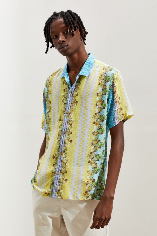 Raga Man Leafy Hawaiian Short Sleeve Button-Down Shirt | Urban Outfitters (US and RoW)