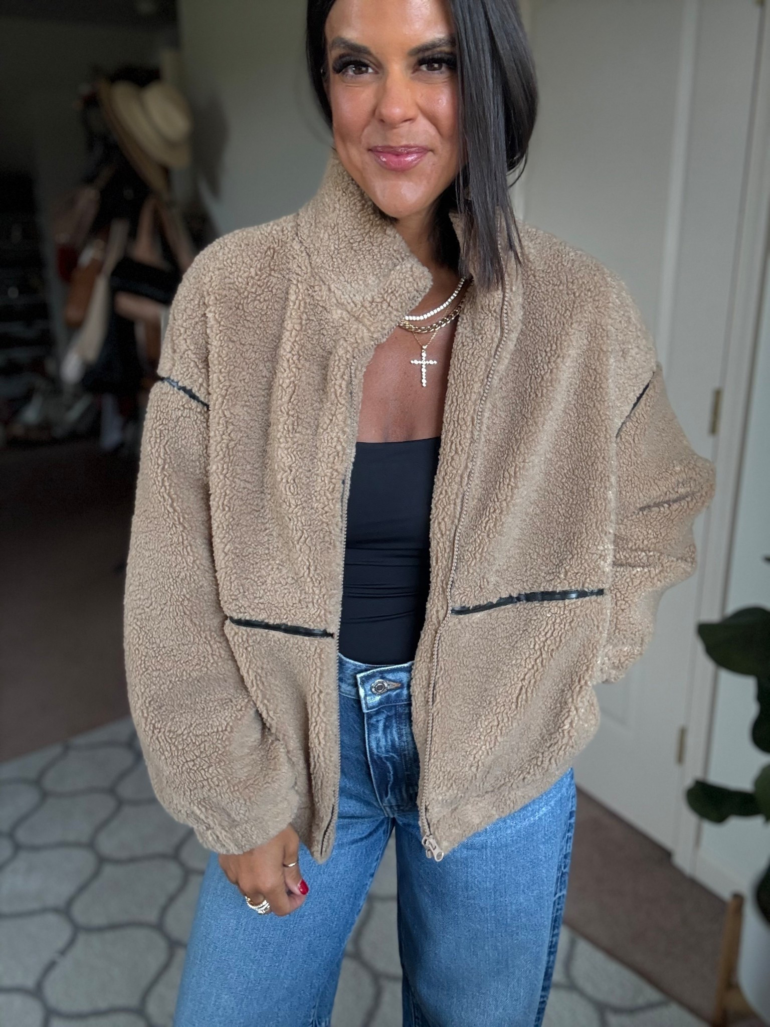 Size small in jacket Xs in tank Size 26 in jeans (size down if in between)

#LTKFindsUnder100 #LTKSeasonal