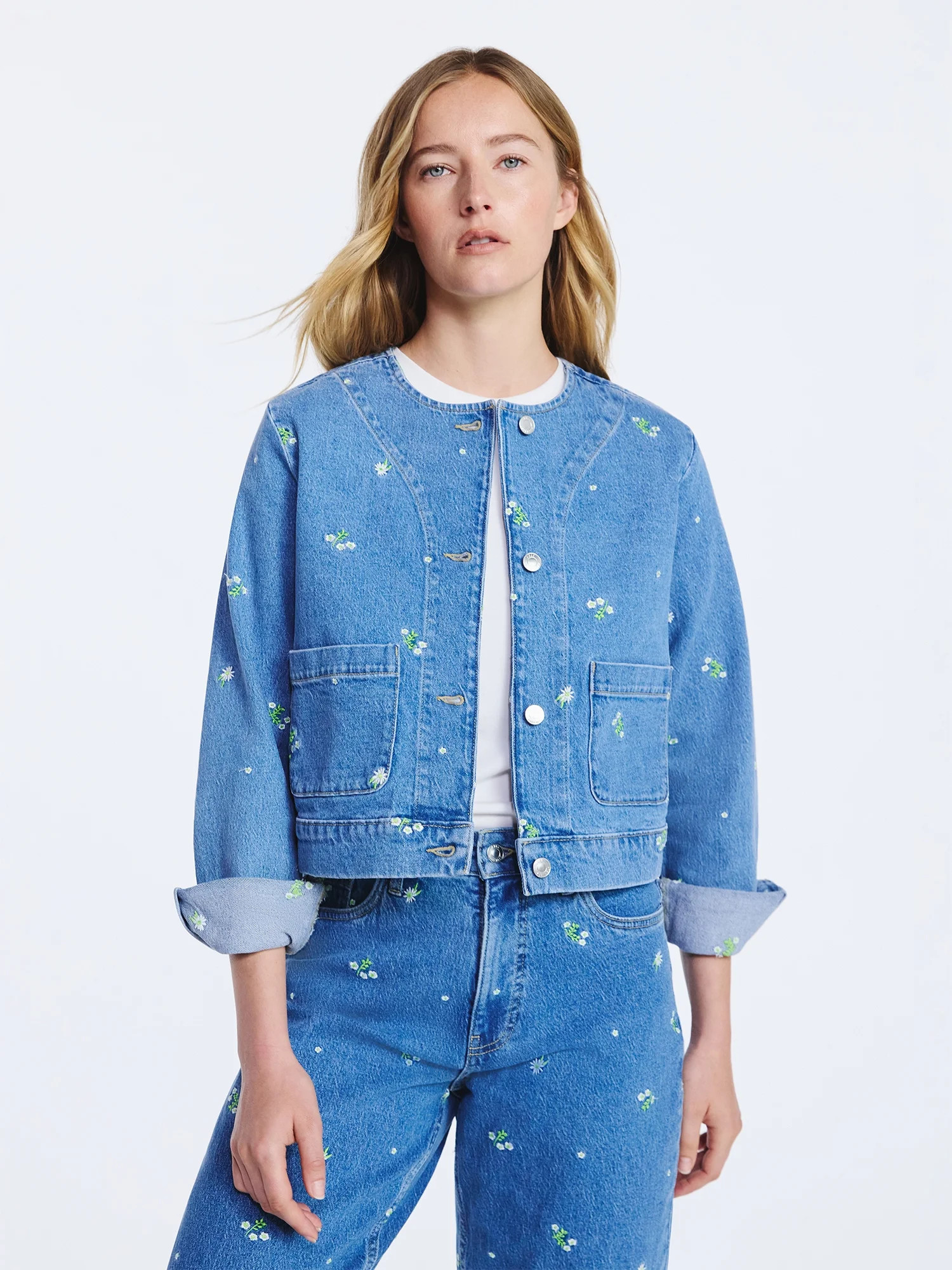 Free Assembly Women's Embroidered Cropped Denim Jacket, Sizes XS-XXL | Walmart (US)