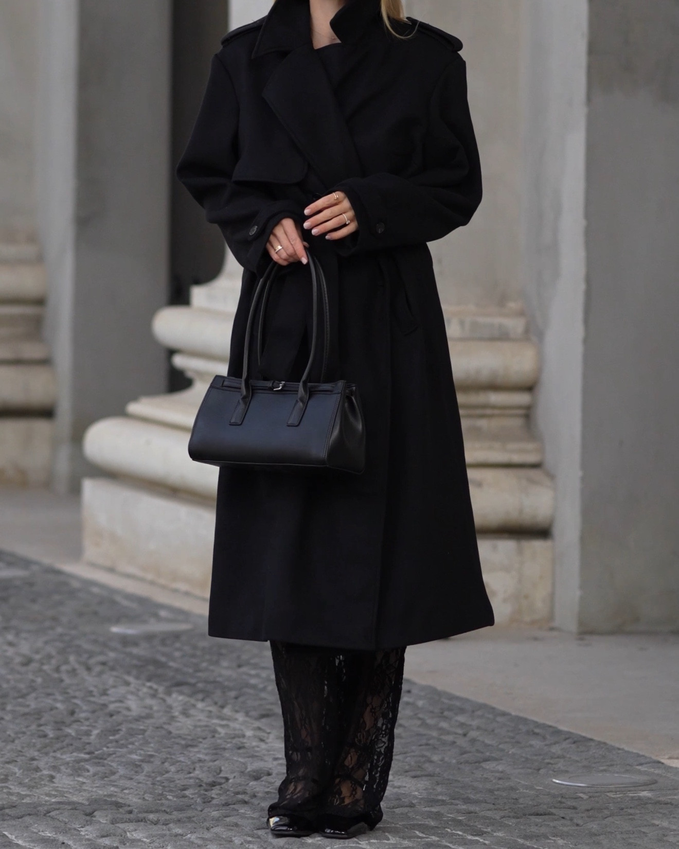 monochrome black chic autumn attire • great for a date or girls night • wearing a black lace pants, an oversized black coat and matching accessoires: black patent-leather mary jane heels and an elegant shoulder bag 

For size reference: I always size up, because I love a loose fit.
I am wearing: 
pants: 36
coat: 42
boots: true to size 

#autumnlook #autumnoutfit #autumnstyling #falllook #falloufit #datenightlook #lacepants #lace 

#LTKeurope #LTKautumn #LTKdeutschland