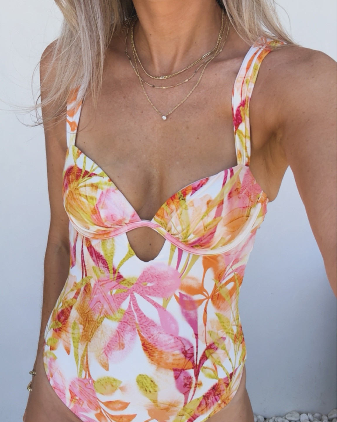 Just got a few new suits for my upcoming trip and I’m obsessed! Swipe through to see them. 

Code LoveAli15 will give you 15% off @Cupshe   orders over 70USD+ and code LoveAli20 will give you 20% off over 135USD+.