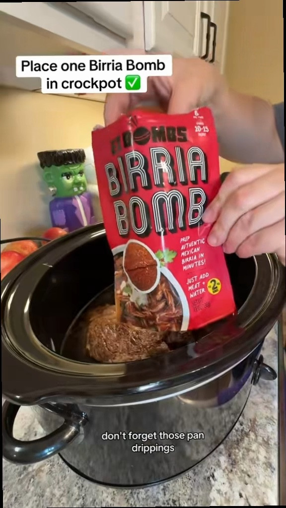 Birria Bombs make cooking so quick & easy🌮♥️ #birria #birriatacos #birriabomb #crockpotrecipes #ezbombs #seasonings 
