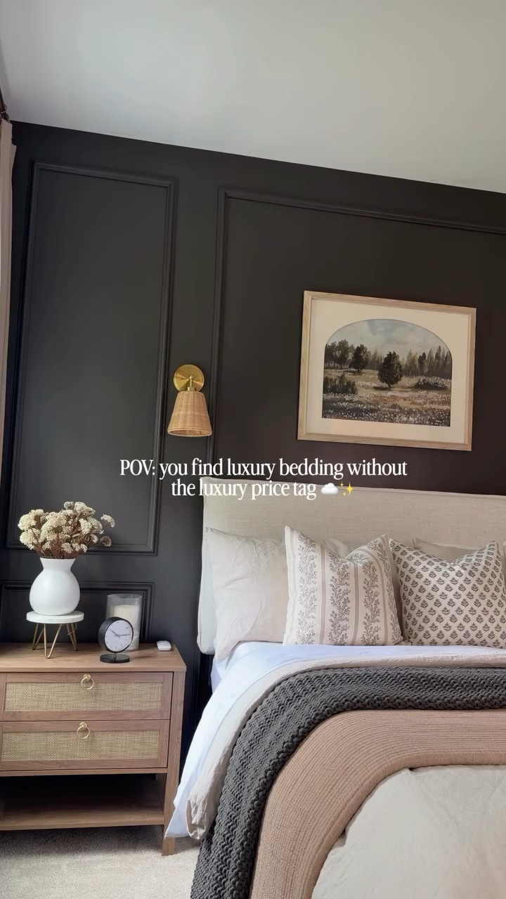 Making my guestroom feel like a cozy, luxury hotel with @onequince bedding | comment SHOP for links 

These are the bamboo sheets I keep buying over and over! They are absolutely like sleeping on a cloud and I will never go back ☁️✨

I’m loving it paired with this gorgeous, European Linen Duvet cover that is bringing all the cozy organic vibes! 

Use code INFG-26OAKHAUSCOLLECTIVE10 for 10% off new customer orders!

#quincepartner #quincebedding #bamboosheets #cozybedding