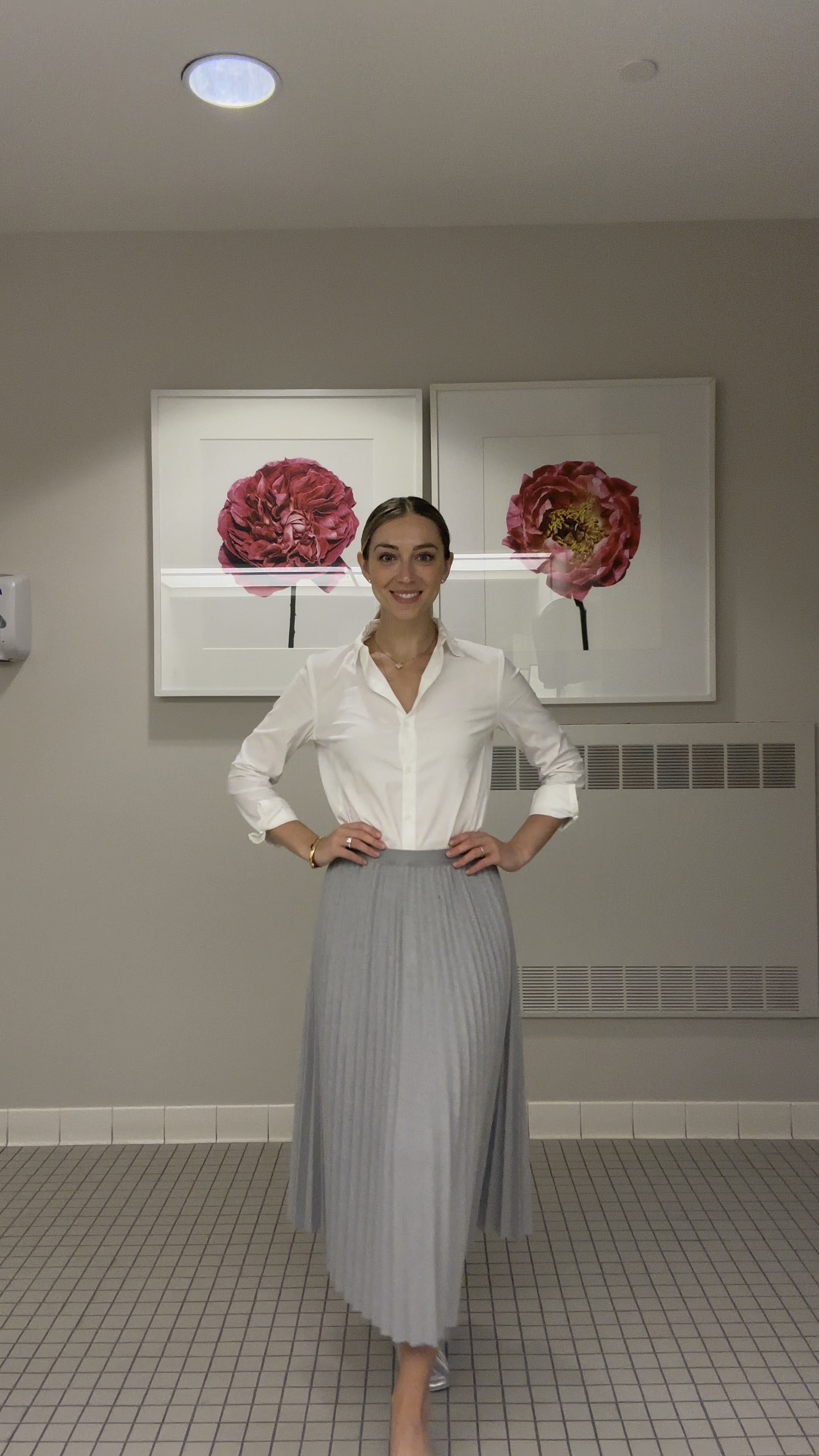 Work ootd! Exact and lookalikes linked. Skirt is Babaton and shoes are Cole Haan. 

#LTKWorkwear #LTKStyleTip #LTKFindsUnder100