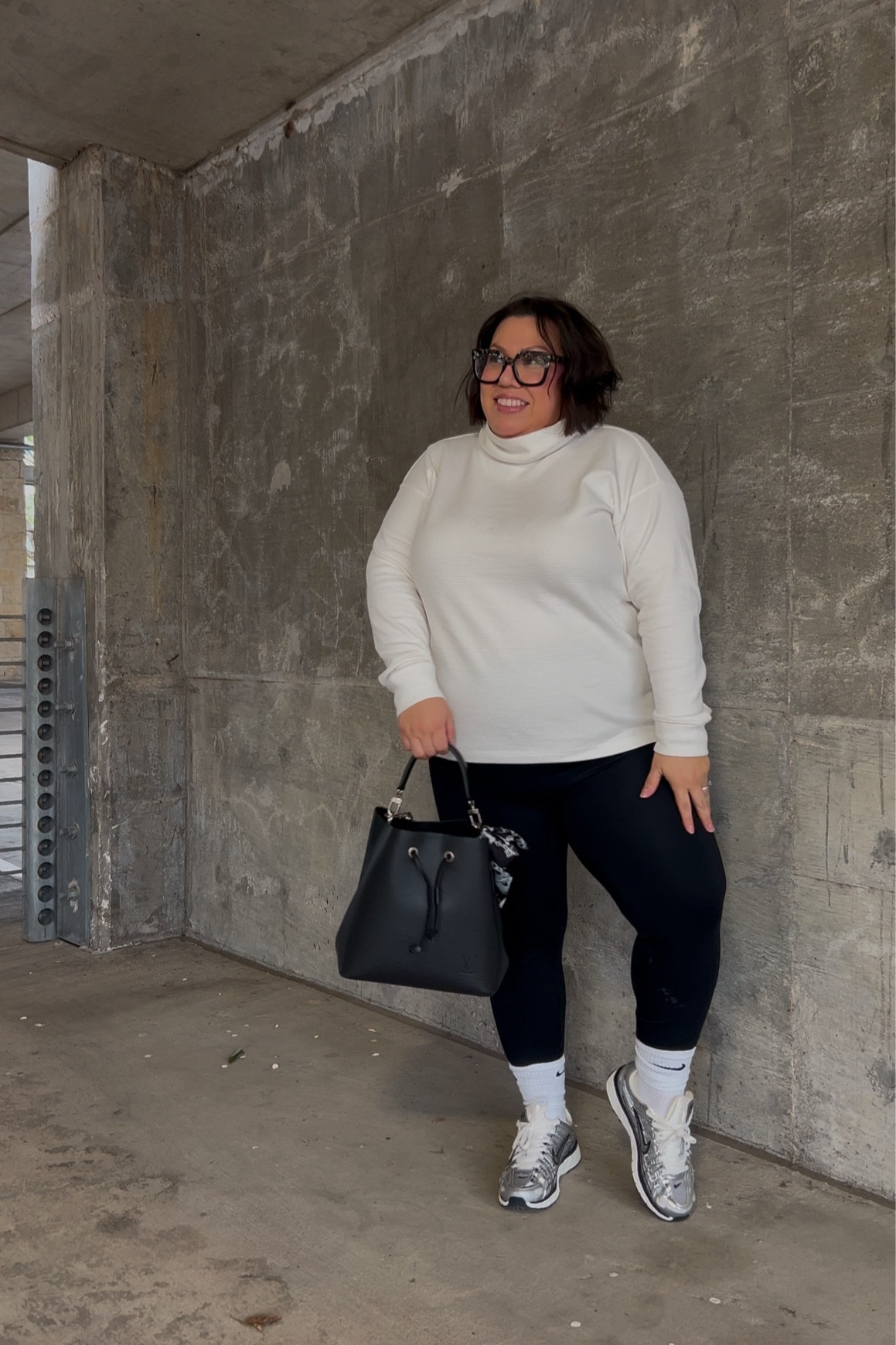 Day 3 of comfortable, casual outfits 

can’t link the exact top but found a very similar, slightly oversized version from Amazon


Casual, lounge wear, errands, comfortable fashion, plus size, size 16, Spanx 

#LTKPlusSize #LTKFindsUnder100 #LTKMidsize