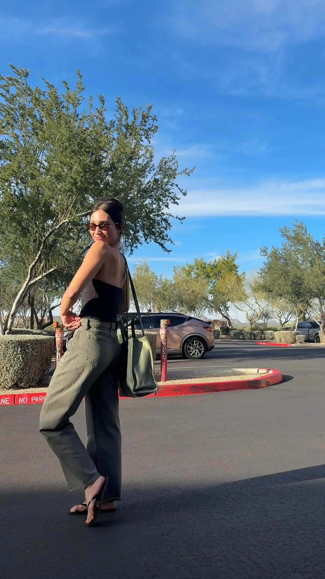 These jeans 😍😍😍 

#LTKootd