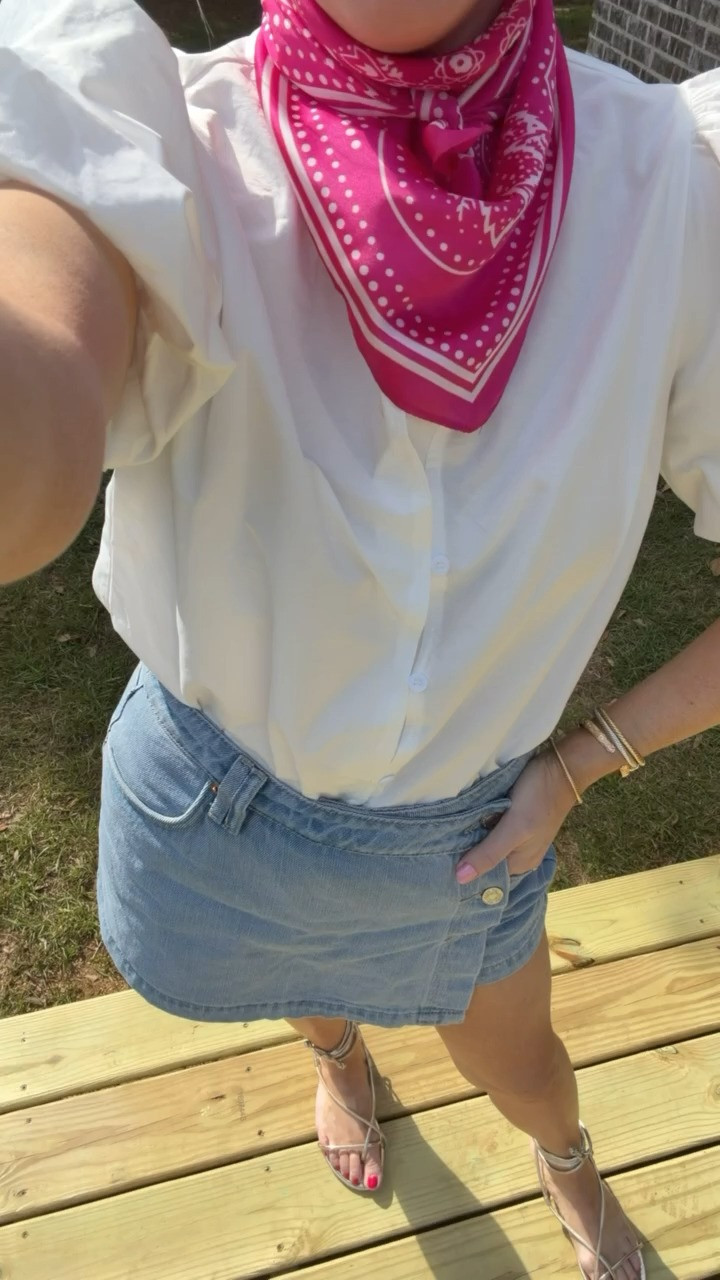 Spring Amazon fashion has never been cuter!! Loving this easy outfit!! 

 #LTKdayinmylife #LTKgrwm #LTKootd