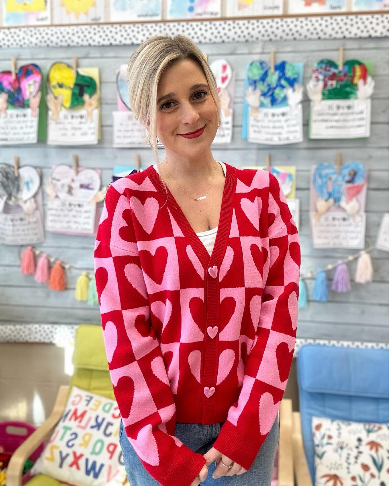 The cutest Valentine’s sweater ever! 




#LTKover40 #LTKSeasonal #LTKMostLoved