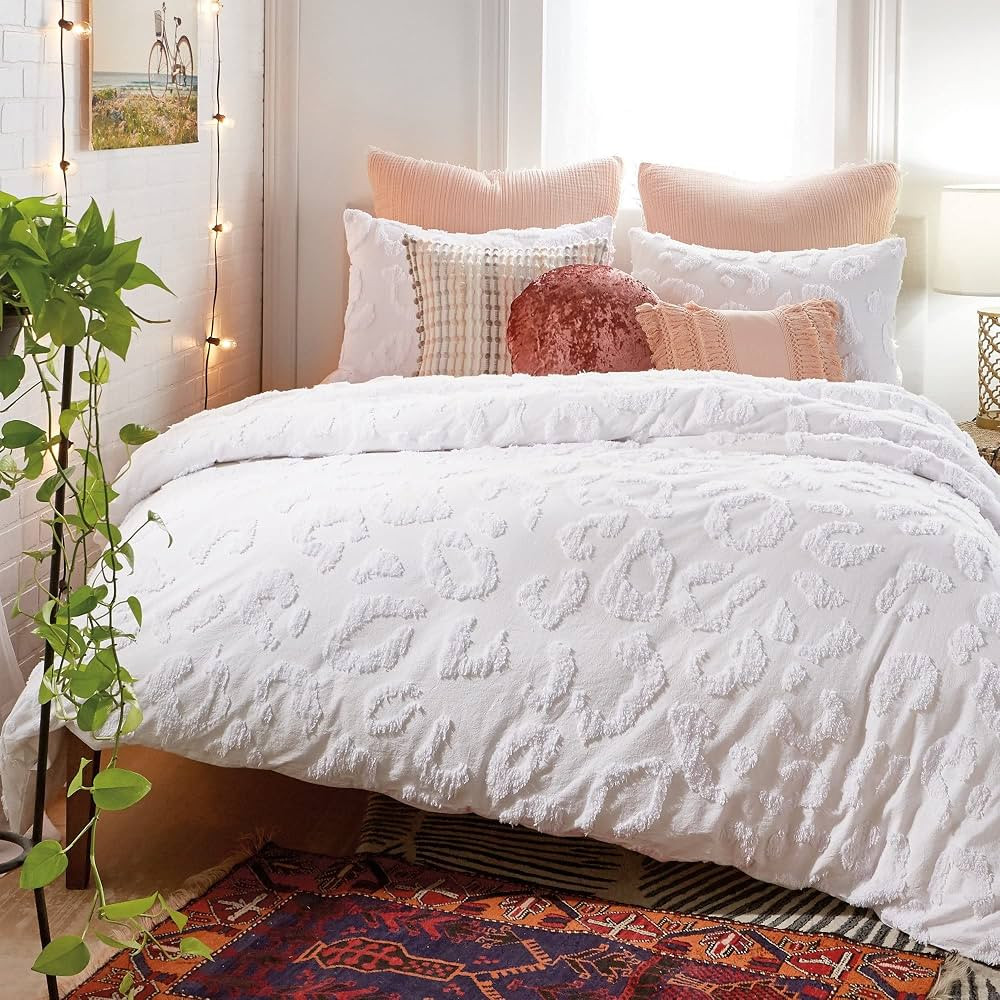 Unknown1 Chenille Leopard Comforter Set White Textured Modern Contemporary Cotton 3 Piece | Amazon (US)