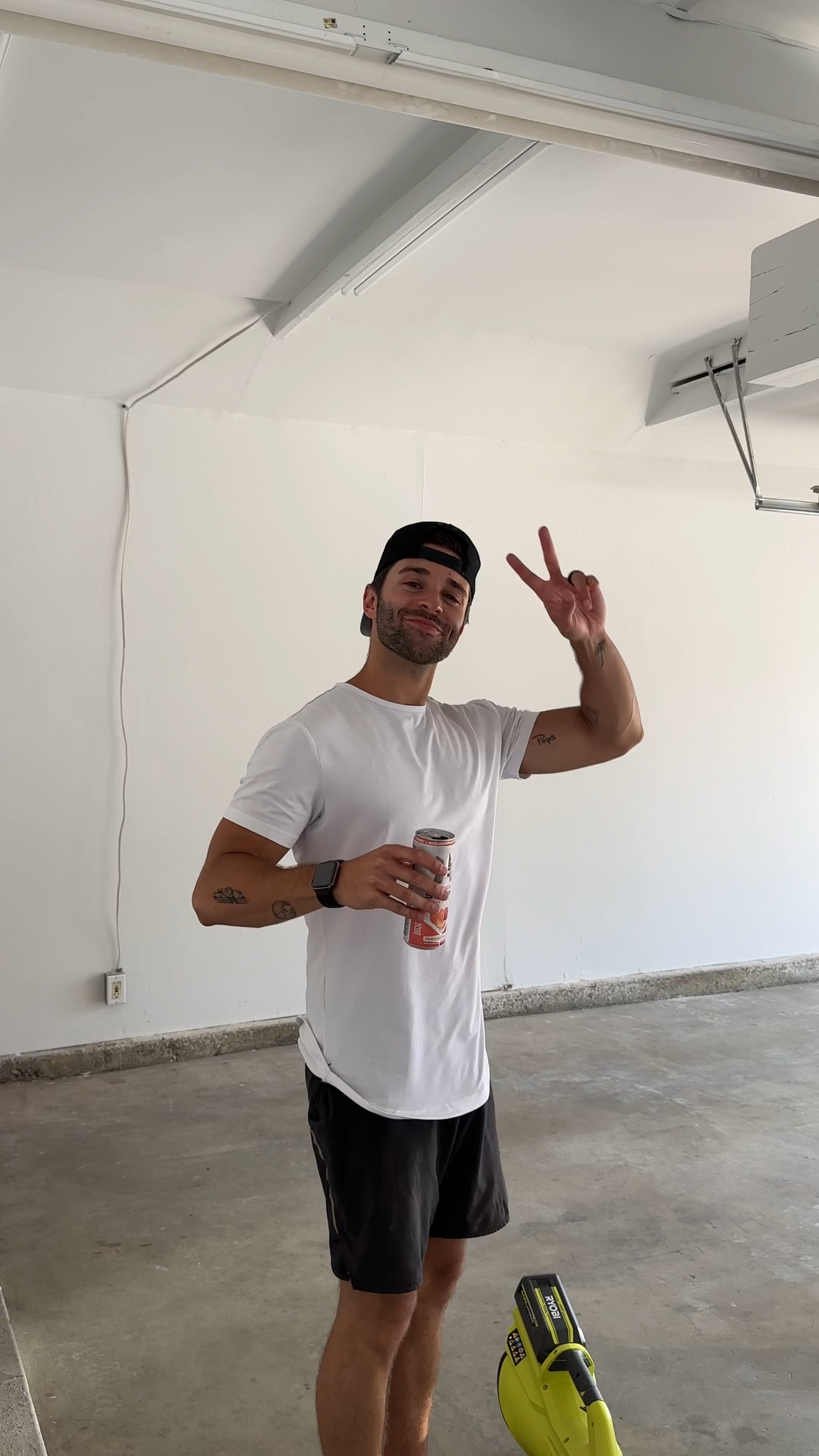 The PERFECT white tee