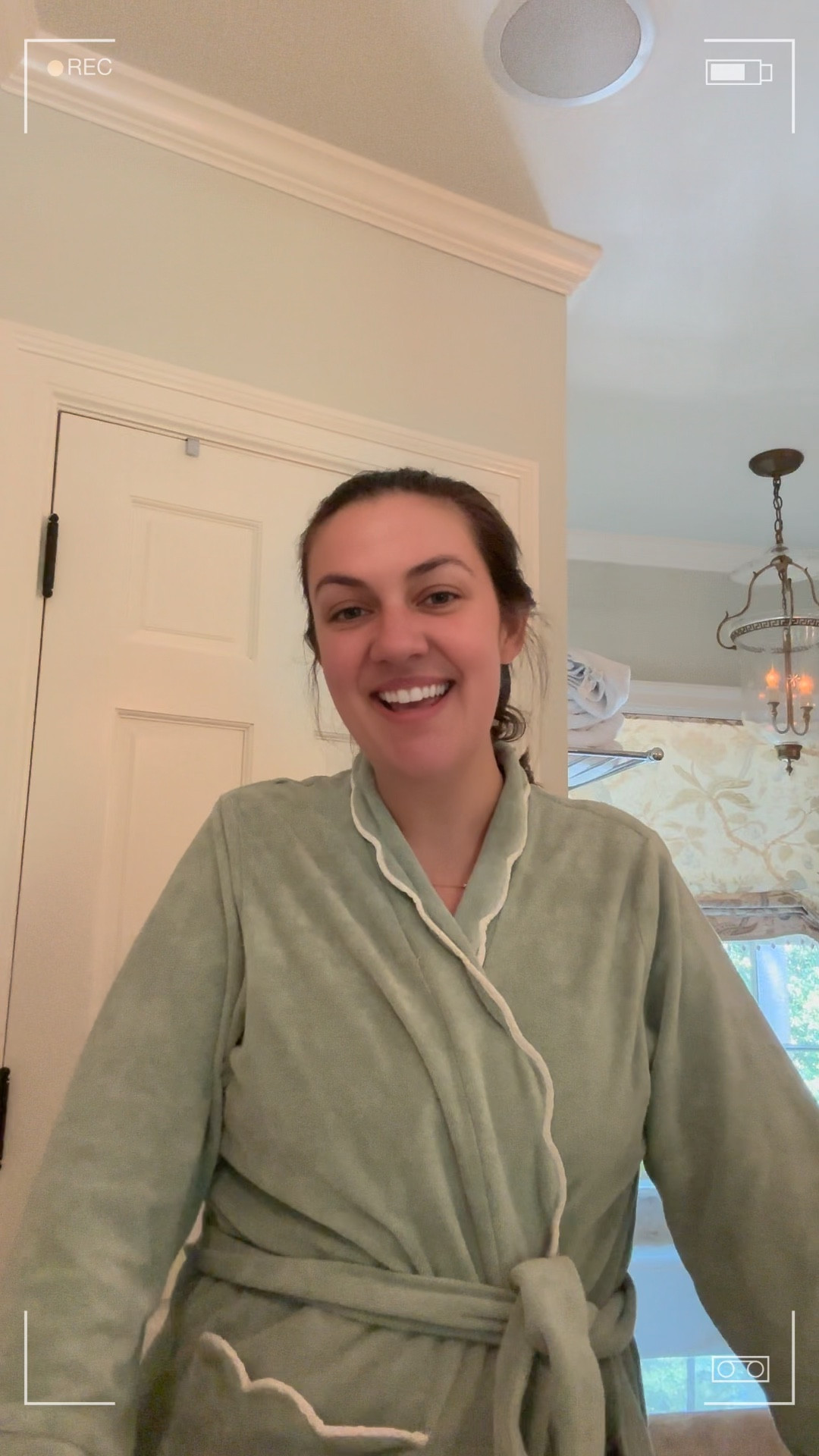 In honor of #EarthDay, I have teamed up with Georgia-based skincare company (& one of Oprah’s “#FavoriteThings”) : @oneloveorganics! The brand is a natural and environmentally conscious, Ecocert-certified skin care company created in the beautiful Georgia Isles 🌿. 

I first met Suzanne behind #OneLoveOrganics years ago @thesouthernc and am so excited to partner with them today to share about their current offerings + sales. The beauty brand’s most anticipated sale of the year is here ❣️and it is the best time to stock up. Take 20% off site-wide, now through 4/23. #OLOfan 

#LTKbeauty #LTKsalealert