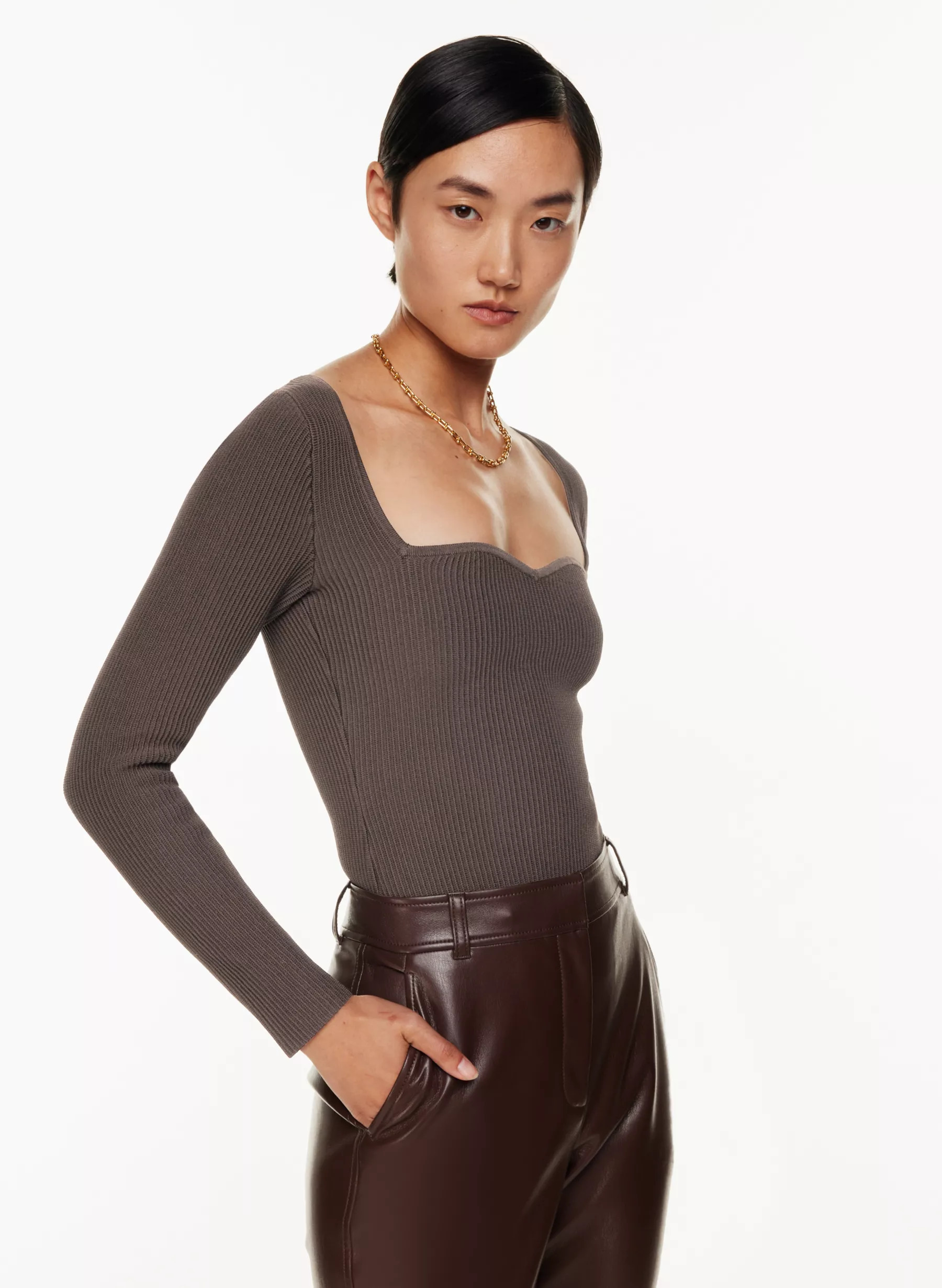 SCULPT KNIT SWEETHEART LONGSLEEVE | Aritzia