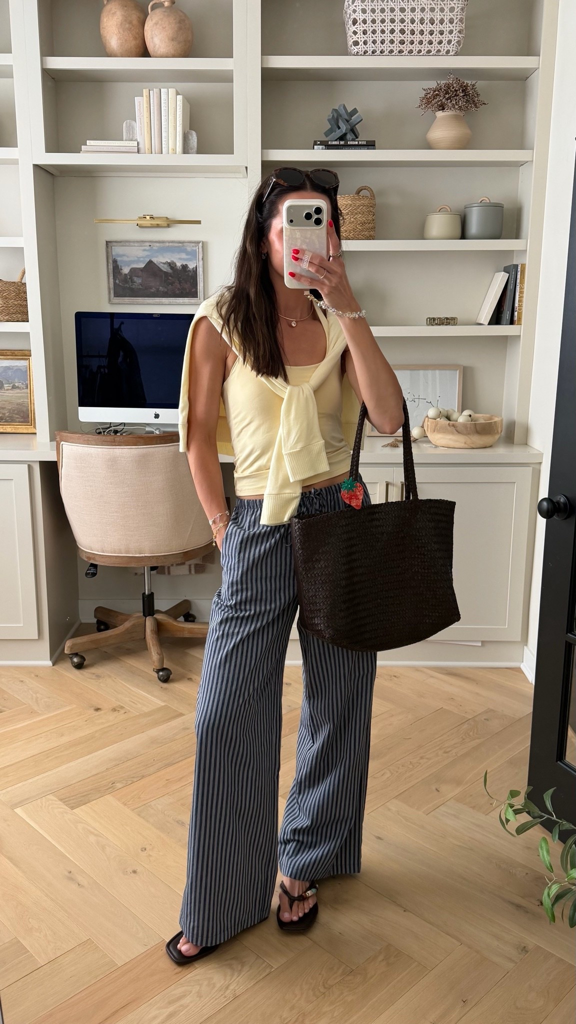 OOTD 💛
Halter tank: true to size (S) I work out in this too!
Pants: true to size (S) and long enough for me (5’7”)! 🎯

#LTKootd #LTKSaleAlert #LTKmomlife