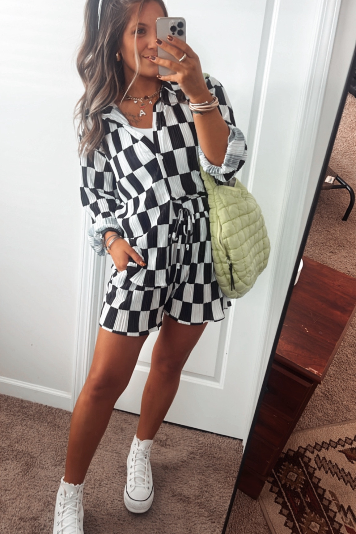 OOTD 🖤 

Shop the outfit at Nanamacs boutique and use code Abigaylemcneill for 15% off 😍

True to size- wearing a size medium in the set! 

#ootd #fallootd #Nanamacsboutique 

#LTKHalloween #LTKSeasonal #LTKStyleTip